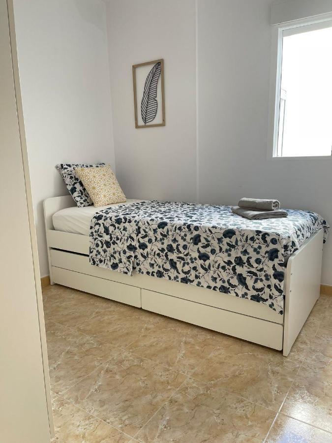 Uim Mediterraneo Poeta 4 Wifi Puerto de Sagunto Luaran gambar